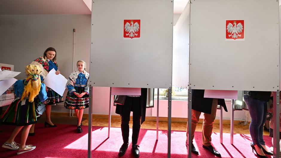 Wybory samorządowe 2024. Głosowanie w Głuchowie