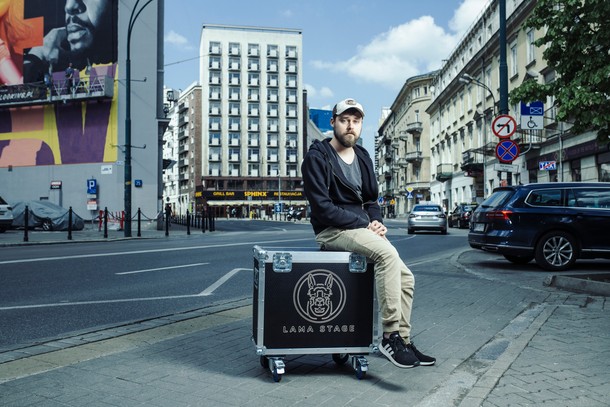 – W ciągu trzech dni wszystko się odwołało – mówi Michał Rokicki, właściciel firmy eventowej Lama Stage, który kalendarz miał zapełniony na wiosnę i lato.