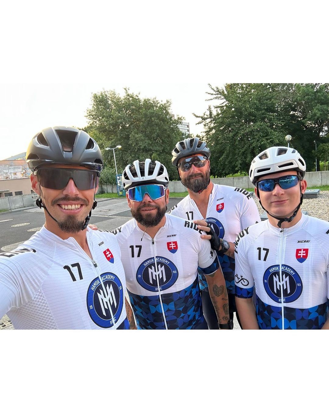 Na pretekoch L’Etape Slovakia sa v roku 2023 zúčastnili aj Marek Hamšík s otcom Richardom.