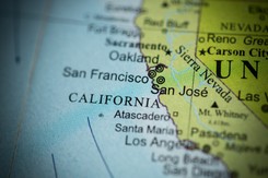 Kalifornia zagrożona powodzią. Ewakuacje z powodu fal przekraczających 9 metrów