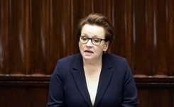 700 przepisów i tylko 1 poprawka. Tak posłowie zatwierdzali w nocy reformę edukacji