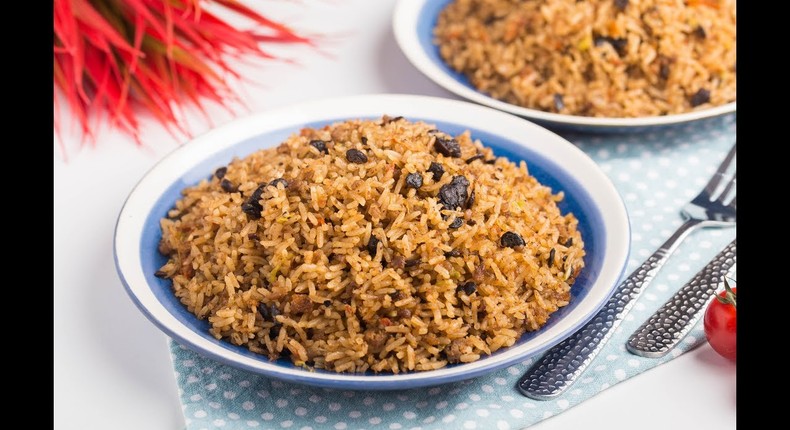 How to prepare Dawadawa jollof rice