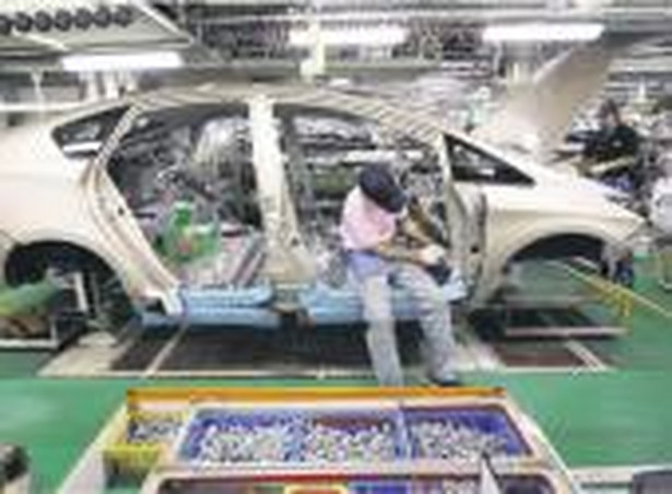 Produkcja aut w Japonii przestaje być opłacalna z powodu wzrostu kursu jena Fot. AFP