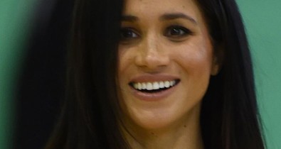 Meghan Markle új frizurája tökéletes, de ahogy Harry herceggel kosaraznak, az a legédesebb