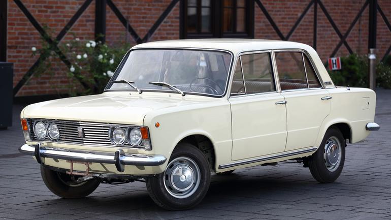 Fiat 125p wystawa w Krakowie Auto Świat