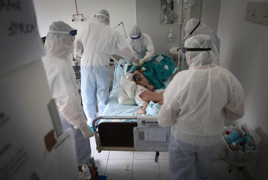 Medicinski radnici padaju s nogu već skoro godinu dana