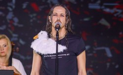 Michał Szpak szokuje... kaczką