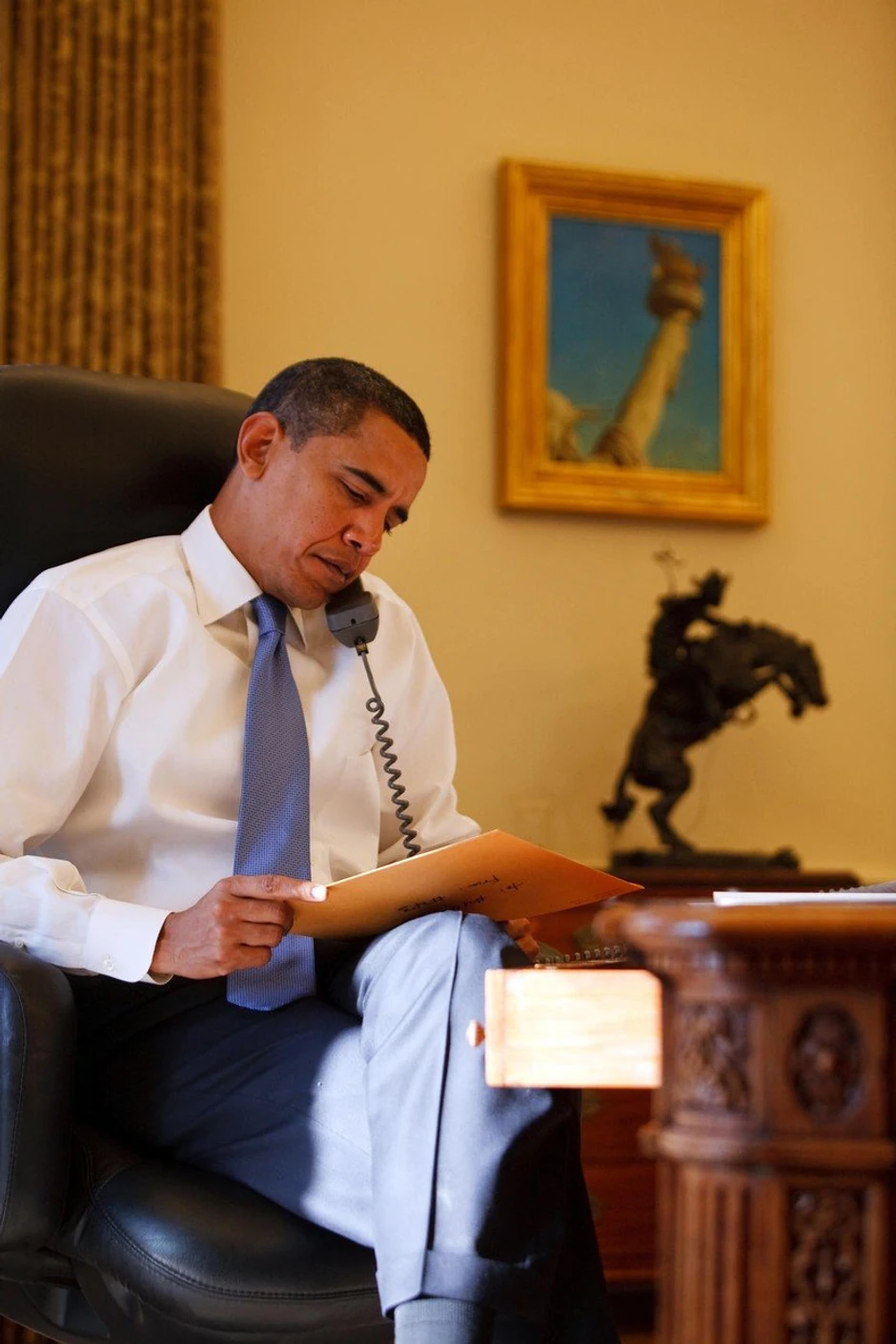 Obama čita Klintonovo pismo