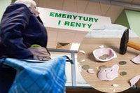 Polacy wykorzystują emerytalne programy i wypłacają miliardy złotych. Będą zmiany?