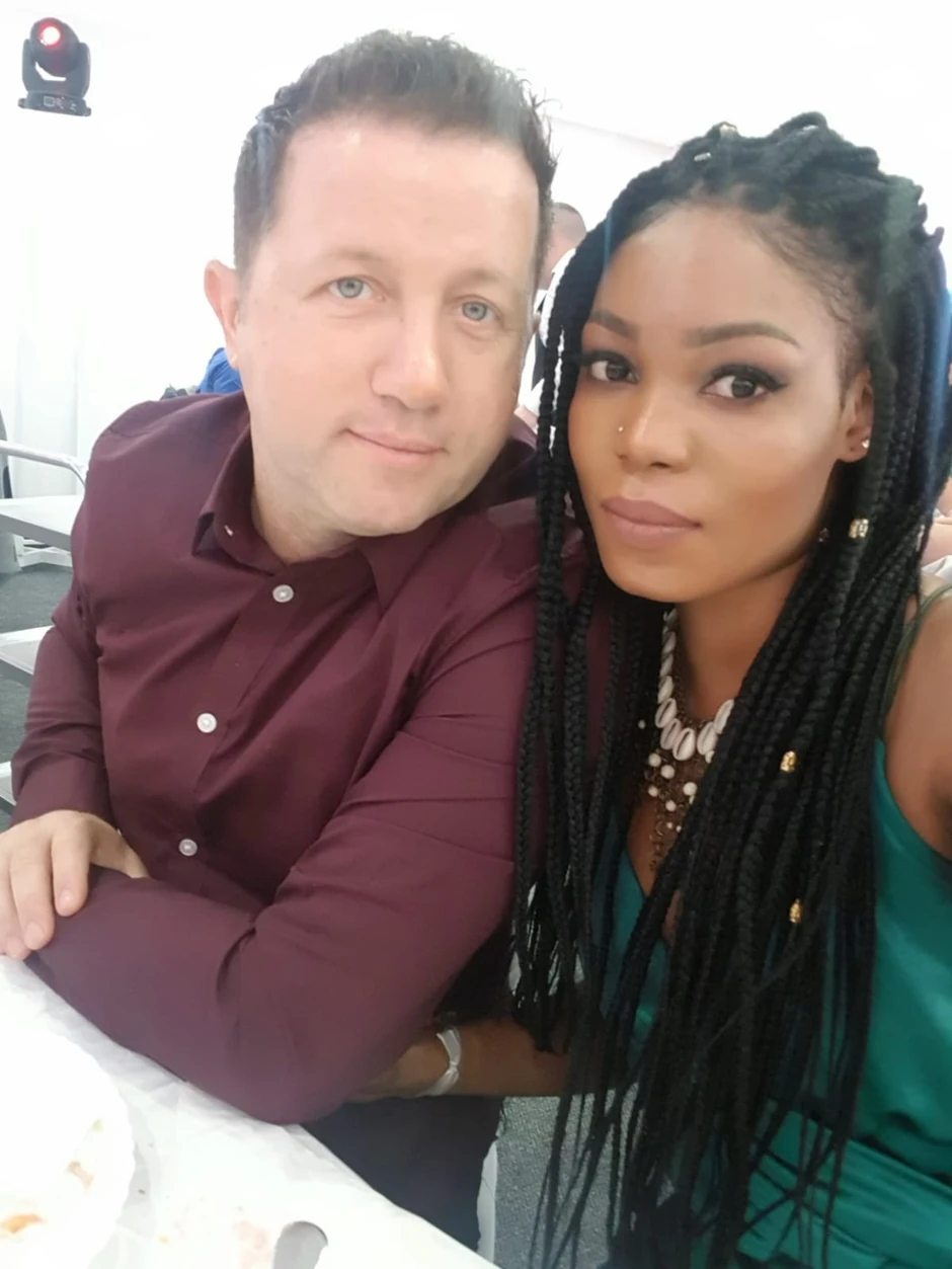 Venčanje je bilo u skladu sa zambijskim običajima koji imaju sličnosti sa onima u Srbiji