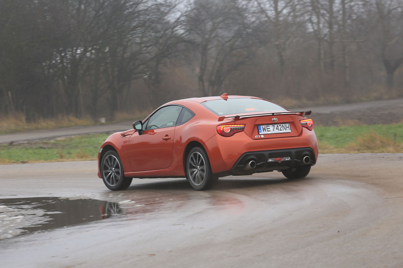 Toyota GT86 - idealna do jazdy bokiem