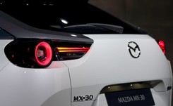 Mazda MX-30 wjeżdża do Polski. Nowy SUV będzie kolorowym ptakiem
