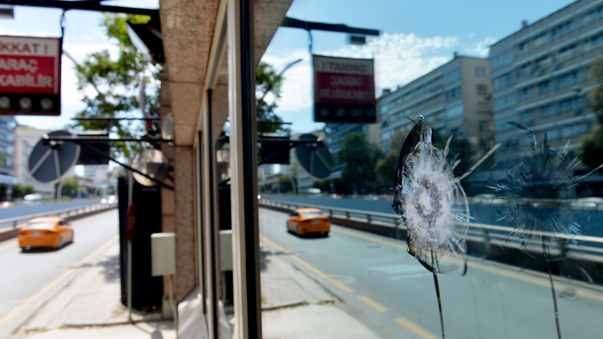Turcja: jedna osoba zatrzymana w związku z ostrzelaniem ambasady USA w Ankarze