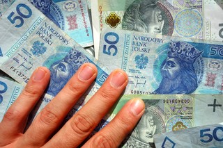 20 lat pracy daje 345 zł więcej! Sprawdź, jak otrzymać dodatek do zasiłku dla bezrobotnych