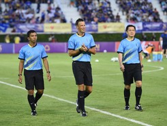 Clattenburg sędzią meczu Polski ze Szwajcarią. Anglik w dwóch meczach na Euro 2016 pokazał 9 kartek