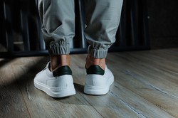 Zbyt wysoki poziom cholesterolu objawia się na nogach. To może być PAD