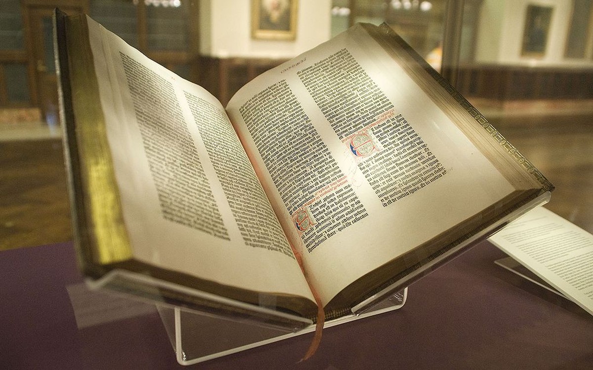Biblia Gutenberga. 1450–1455. 4,9 milionów dolarów.