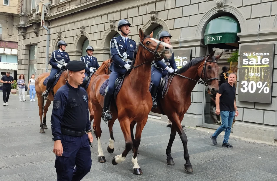 Defile u Knez Mihailovoj ulici