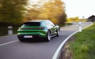 Porsche Taycan Cross Turismo Turbo S – czysta przyjemność