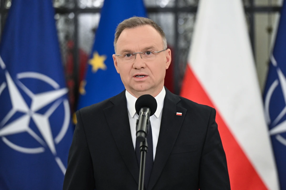 Prezydent Duda proponuje poprawkę do konstytucji. Kluczowa zmiana na wypadek wojny