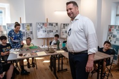 Nowelizacja po raz trzeci. Czarnek odżegnuje się od projektu: Taka jest wola rodziców