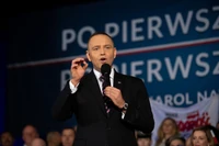 Błędna strategia Karola Nawrockiego? Odbiera tlen PiS