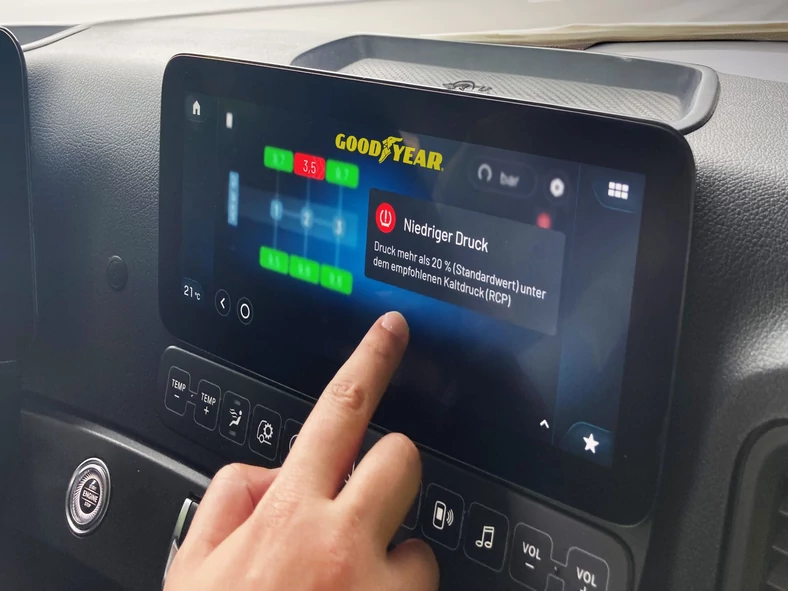 Aplikacja Goodyear DriverHub zintegrowana z Mercedes-Benz Truck App