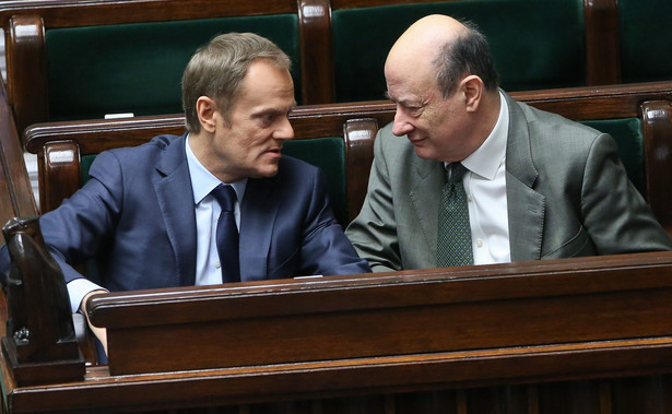 Kukiz'15 chce wypłacić Polakom pieniądze z OFE. "Tusk i Rostowski powinni stanąć przed Trybunałem Stanu"