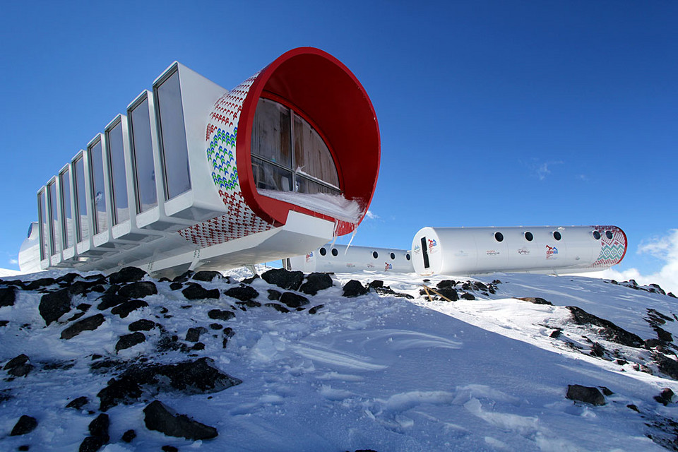 LEAPrus3912 - futurystyczny hotel na Elbrusie