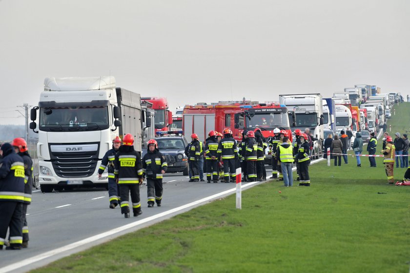 Tragedia w Lubicach. Nie żyją cztery osoby