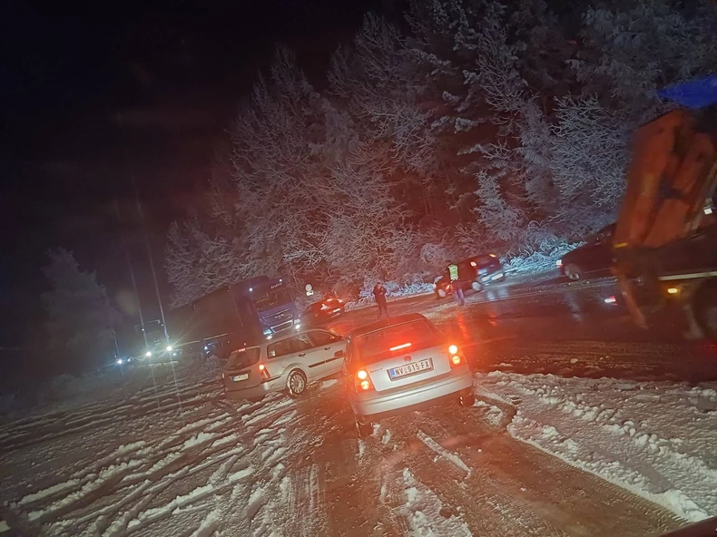 Kolaps na magistralnom putu ka Zlatiboru od Nove