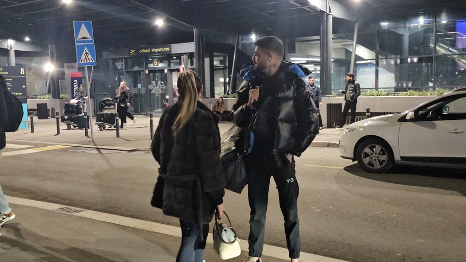 Sandra Afrika, MC Stojan