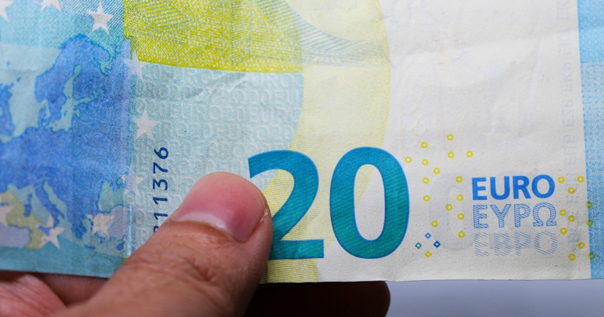 eur-pln-2023-6-8-nachedeucom