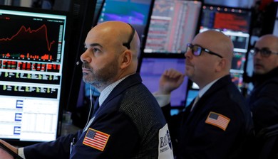 Dow slides more than 900 points as coronavirus continues to hit fear-filled markets