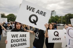 Twitter zawiesił dziesiątki tysięcy kont związanych z ruchem QAnon