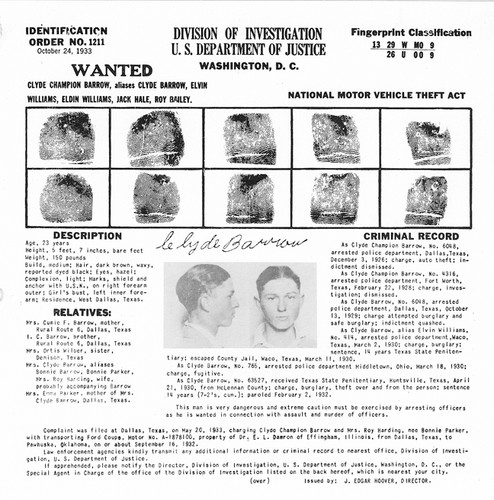 Clyde Barrow w aktach FBI (źródło: www.fbi.gov)
