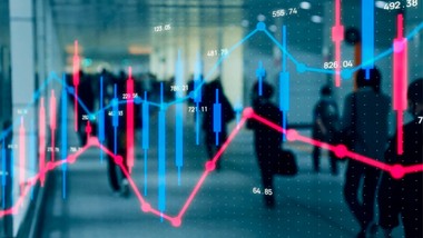 pkb, konsumpcja i inwestycje na czwórkę