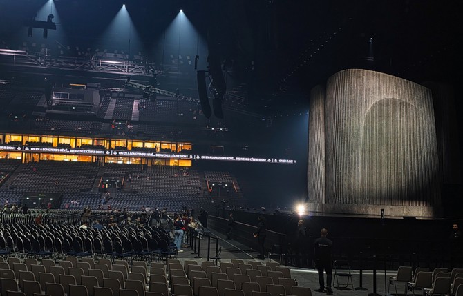 Arena sa kapacitetom od 45.000 gledalaca najveći je zatvoreni prostor u Evropi