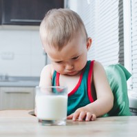 Tejfehérje allergia: így segíthet a gyermekének - a gyermekgyógyász tanácsai