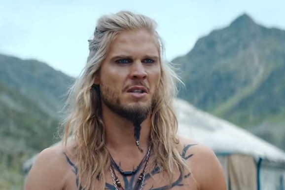 "Preslatki psi i neverovatno zgodan bivši fudbaler": Sve što treba da znate o FILMU koji je ZALUDEO SRBIJU