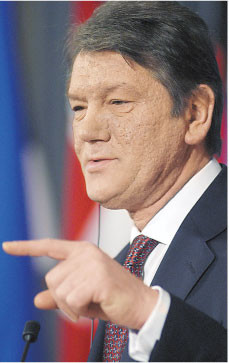 Prezydent Wiktor Juszczenko przyznaje, że są małe szanse, by do Polski popłynęła ropa rurociągiem Odessa–Brody Fot. Bloomberg