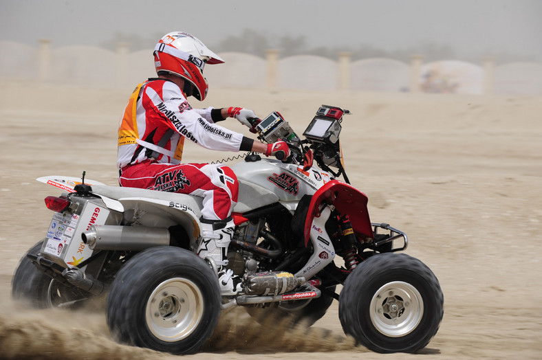 Abu Dhabi Desert Challenge 2010: Rafał Sonik 10. w prologu