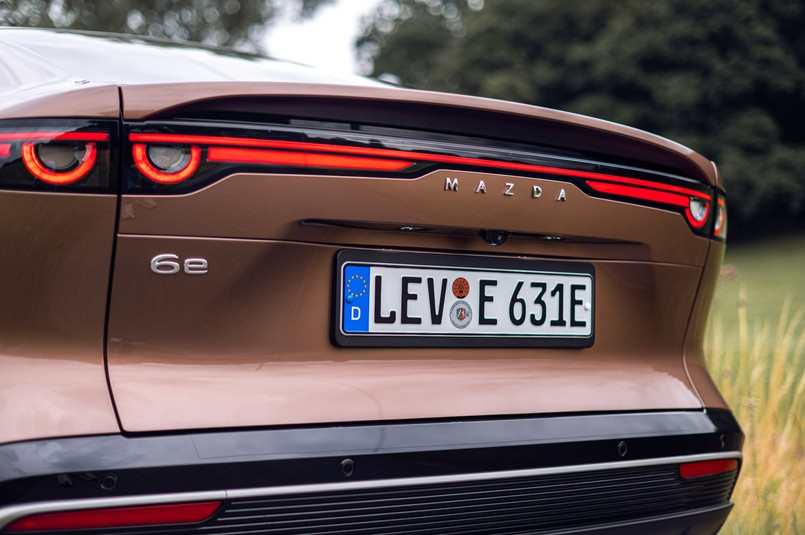 Mazda 6e