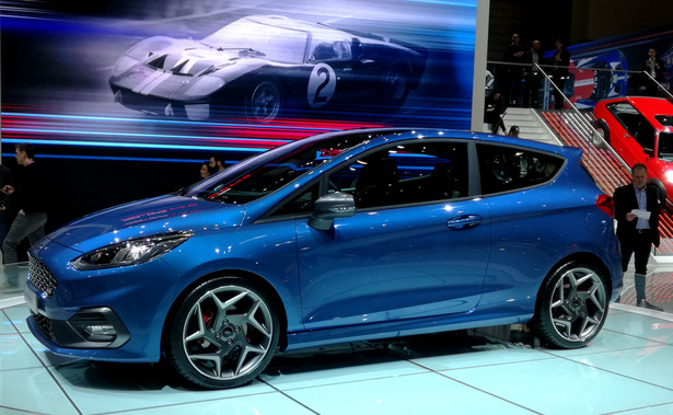 Ford fiesta ST trzeciej generacji. Nowy model zgubił jeden cylinder. Jakim cudem?