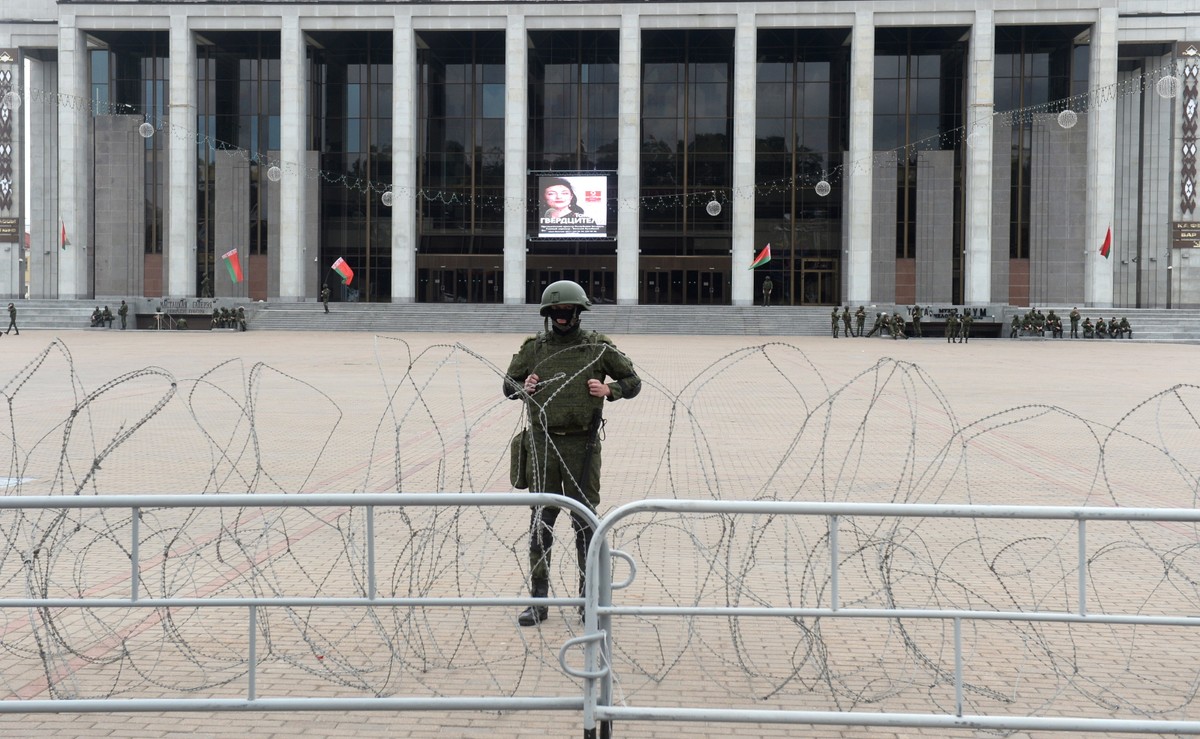 Białoruś: Ponad 900 spraw karnych wobec protestujących