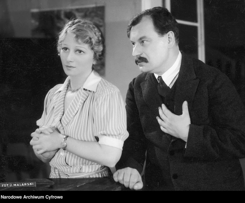 Maria Modzelewska i Franciszek Dominiak w spektaklu "Uciekła mi przepióreczka" w Teatrze Narodowym w Warszawie w 1935 r.