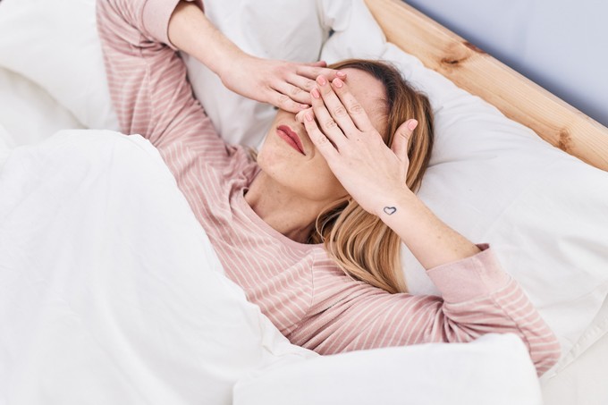 Miért lesz csipás reggelre a szem?