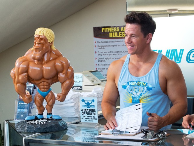 Mark Wahlberg w filmie 'Sztanga i Cash'