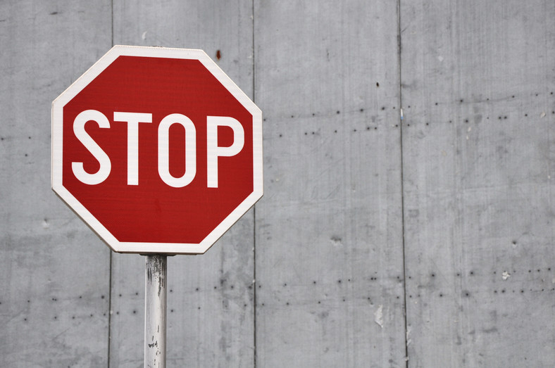Dlaczego znak Stop jest 8-kątny?