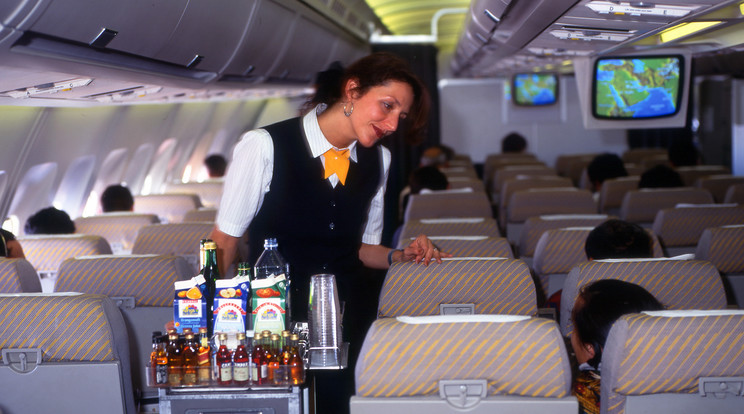 A stewardess-lét nem mindig fenékig tejfel / Fotó: Northfoto